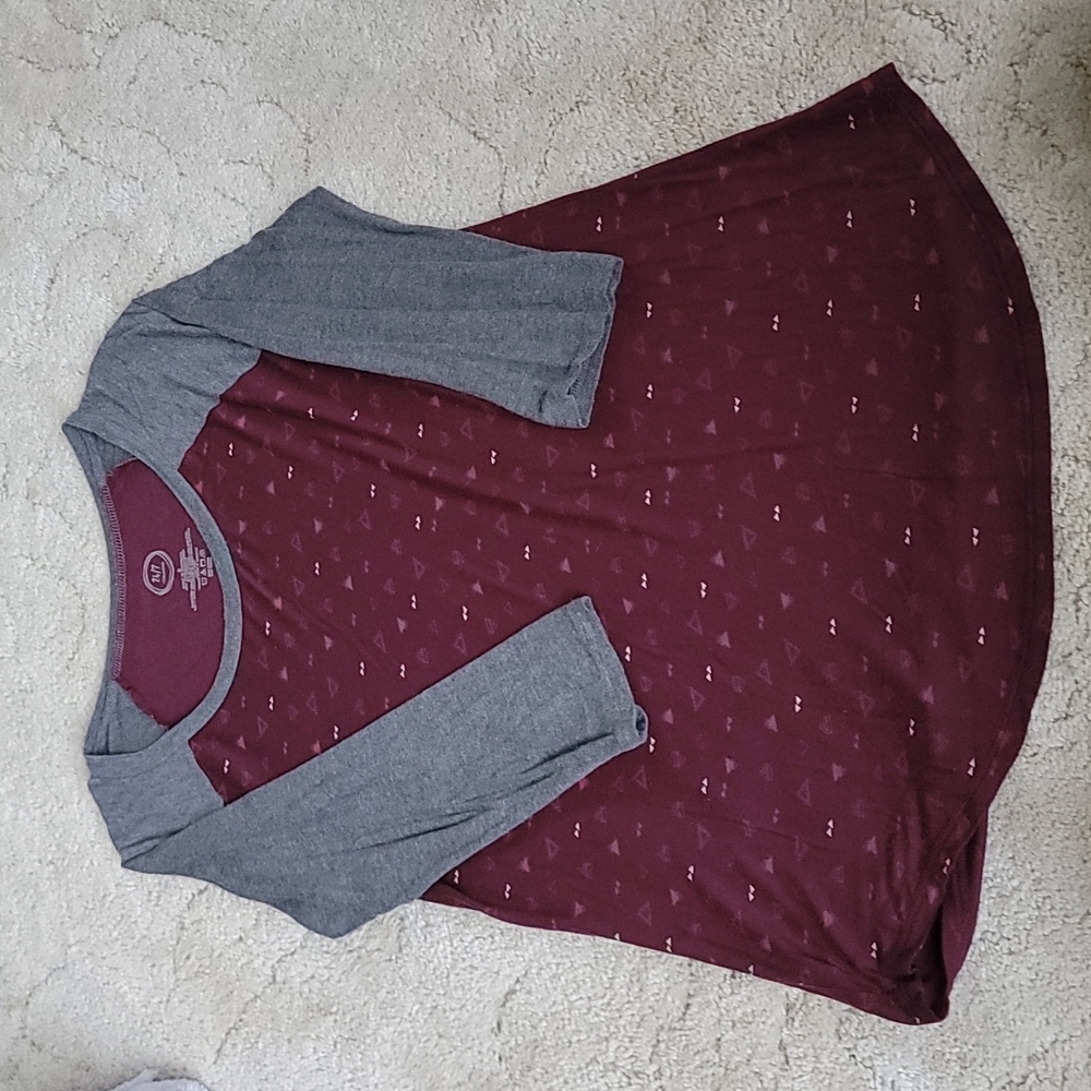 3/4 sleeve t-shirt